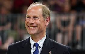 Djali më i vogël i Mbretëreshës Elizabeth ka marrë titullin e babait të  tij, Duka i Edinburgut