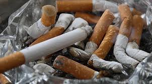 Racun utama pada rokok adalah tar, nikotin, dan karbon monoksida. Masih Suka Merokok Ini Bahan Kimia Yang Ada Dalam Asap Rokok Klik Health