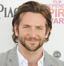 8 Ways To Make Growing Out Your Hair Less Awkward Homens Lindos Homens Bonitos Gostosoes