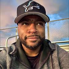 🔥New Release‼️SmallRig Smartphone Sun Hood（Small/Large）🔥 📱Designed for  smartphones when using the smartphone as an external camera monitor. ・・・  Small Size👉👉http://tiny.cc/g70aiz Large Size👉👉http://tiny.cc/f90aiz  #SmallRig #Huawei #iPhone11 ...