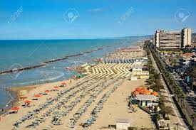 Conservatorio di musica luisa d'annunzio di pescara. Blick Auf Die Adria Kuste Mit Den Stranden In Der Montesilvano Pescara Abruzzen Reguion Italien Lizenzfreie Fotos Bilder Und Stock Fotografie Image 13887123