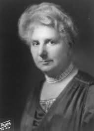 Elise Richter's Instagram, Twitter & Facebook