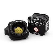 The origins of moonrocks are a bit fuzzy, but it has surely been popularized with legendary west coast rapper kurupt popularizing the product. Kaviar Moonrocks Sativa 1g Med