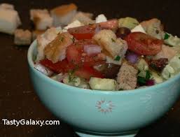 How To Cook Summer Salads Without Mayonnaise Tomato Salad Recipes Cooking Tomatoes Olive Salad