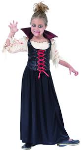 Lentilles de contact, faux sang et dentier de vampire complteront sa panoplie. Costume Vampire Fille Deguisement Halloween A La Porte Bleue