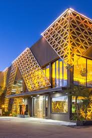 Decouvrez Plus De Photos Et L 39 Article Complet De La Taj Brasilia Res In 2020 Facade Architecture Design Facade Design Cultural Architecture