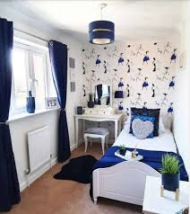 Whether you're looking for a bit of privacy, dreaming of adding drama, or just want to decorate, curtains are one of the best ways to pull the design elements of a room together.from breezy sheer linen to luxurious draping velvet, there is a window. The Top 100 Bedroom Curtain Ideas Interior Home And Design