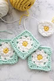 Hey guys, and happy april! Dainty Daisy Granny Square Motif Video Tutorial Just Be Crafty