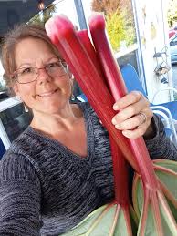 Wow! The rhubarb is excelling itself!!!