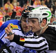 Brüggemann-Nachfolge geregelt: Schrader neuer DEL-Profischiedsrichter