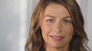Ok, solo io mi posso mettere a sentire questa canzone all'una e mezzo di notte, e solo io. Amanda Sandrelli Alchetron The Free Social Encyclopedia