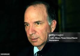 Kenneth Wright's Instagram, Twitter & Facebook