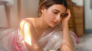 This is a drama and romance genre movie. 33 Epbihel4crm