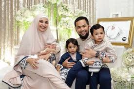 Check spelling or type a new query. Dibangun Bertahun Tahun Begini Megah Dan Luasnya Rumah Shireen Sungkar Dan Teuku Wisnu Dengan Lorong Bak Kastil Dapurnya Bikin Melongo Semua Halaman Pop Grid Id