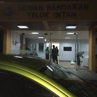 Majlis perbandaran teluk intan asub aadressil jalan speedy, pekan teluk intan, 36000 teluk intan, negeri perak, malaisia, selle koha lähedal on: Dewan Majlis Perbandaran Teluk Intan City Hall In Teluk Intan