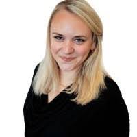 Liz Erickson's Instagram, Twitter & Facebook