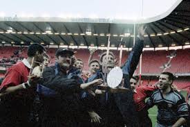 Le stade toulousain a remporté son cinquième titre européen samedi 22 mai, en battant la rochelle. Quand Le Stade Toulousain Decrochait En 1996 Son Premier Titre Europeen L Equipe