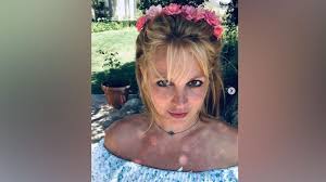 Britney spears posts video of herself dancing. Makna Cantik Bagi Britney Spears Tampil Natural Dengan Makeup Alami Cantik Tempo Co