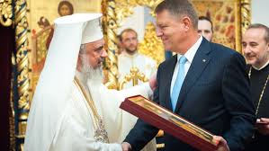 Domnu să vă lumineze buzunarele credincioși mei ! Video Patriarhul Daniel S A Intalnit Cu Presedintele Klaus Iohannis La Cotroceni Digi24