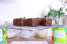 Gateau Rubik S Cube Praline Citron Or Et Blanc Dessert Gateaux Et Desserts Recette Gateau