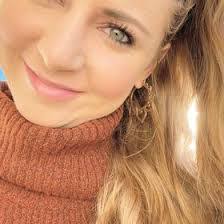 Paige Stuart's Instagram, Twitter & Facebook