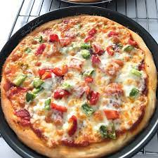 Makanan khas italia yang terkenal ternyata bisa kamu buat di rumah. Cara Membuat Thin Crust Pizza Dough