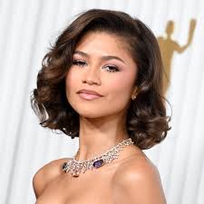 The 'Party' Bob Is The SAG Awards 2023 Standout Hair Trend