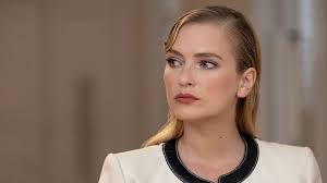 Emily in Paris: Khám phá nhóm tính cách DISC của các nhân vật trong phim  (phần 1)