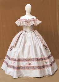 Find antique ball gowns now! 1860s Ballgown Victorian Dress In 2021 Old Fashion Dresses Historical Dresses 1860s Ballgown