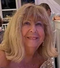 Alana May's Instagram, Twitter & Facebook