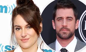 Oscars best picture winners best picture winners golden globes emmys black history month starmeter awards the big little lies actress confirmed her engagement to wonderful nfl star aaron rodgers during shailene woodley. Shailene Woodley Is In A Private And Low Key Romance With Football Star Aaron Rodgers Daily Mail Online
