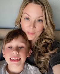 Danielle Bronaugh Callow (@nellycallow) • Instagram photos and videos