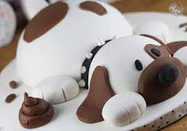 Puis remplir les différents moules, les faire cuire, assembler le château et enfin le décorer. Oups Le Chien En Pate A Sucre Feerie Cake