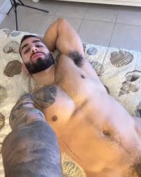 Angelo Urquiaga - Xtasis : Un Foro de Hombres... para Hombres