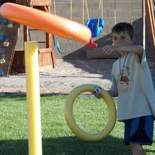 Sólo asegúrate de nunca hacer este juego después de una comida o con niños muy pequeños ya. 27 Juegos Al Aire Libre Locamente Divertidos Que Amaras