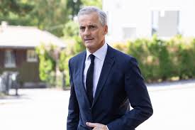 Jonas gahr støre is an actor, known for helt perfekt (2011), til ungdommen (2012) and den gode viljen (2013). Sigbjorn Aanes Jonas Gahr Store Jonas Gahr Store Kan Bli Statsminister I Host