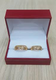 Encuentra en joyeriasbizzarro.com uno de los elementos más importantes de tu boda: Argollas Matrimonio Pasaje Cali