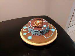 Talk with loone who is cuddling a shiekah sphere, she wants to see guardians. Image Result For The Legend Of Zelda Breath Of Wild Guardian Birthday Cake Zelda Cake Zelda Birthday Cool Birthday Cakes