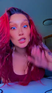 Kandi Hawkins's Instagram, Twitter & Facebook