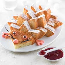 Una Simpatica Torta Riccio Fatta Con Uno Stampo A Forma Di Stella O Con Un Pandoro Cibo Ricette Dolci Dolci