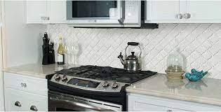The shape of antique white arabesque tile can easily be accentuated. Antique Design Lantern Ceramic Mesh Mounted Mosaic Tile