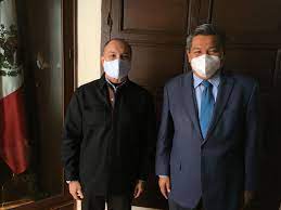 La mejora continua y la simplificación administrativa pone al alcance de los padres de familia el portal de impresión de certificados. Ya Hay Titular En La Usebeq Es Gilberto Alvaradejo El Queretano