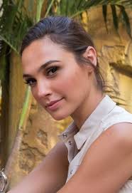 ‎ isla fisher, zach galifianakis, jon hamm, gal gadot, patton oswalt . Gal Gadot Personaggi Movie Trainer