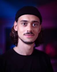 Will DaVinci Resolve or Adobe Premiere render videos better than the  Insta360 app?