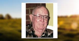 Clara Sutton's Instagram, Twitter & Facebook