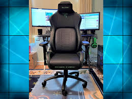 Dha 16 ağustos 2021 pazartesi, 11:13 güncelleme: Comfort Style And Ergonomics The Razer Iskur Gaming Chair Geekdad