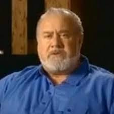 Lois Vertullo's Instagram, Twitter & Facebook