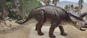 Conoce el nuevo Parque de Dinosaurios de Alcalá de los Gazules desde una  perspectiva histórica. Vistas de la sierra del Aljibe. Visita al Parque y  al Castillo. No te lo pierdas y