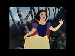 Biancaneve Fugge Terrorizzata Nel Bosco Disney Disney Characters Fictional Characters