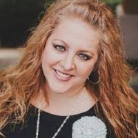 Laura Maus's Instagram, Twitter & Facebook